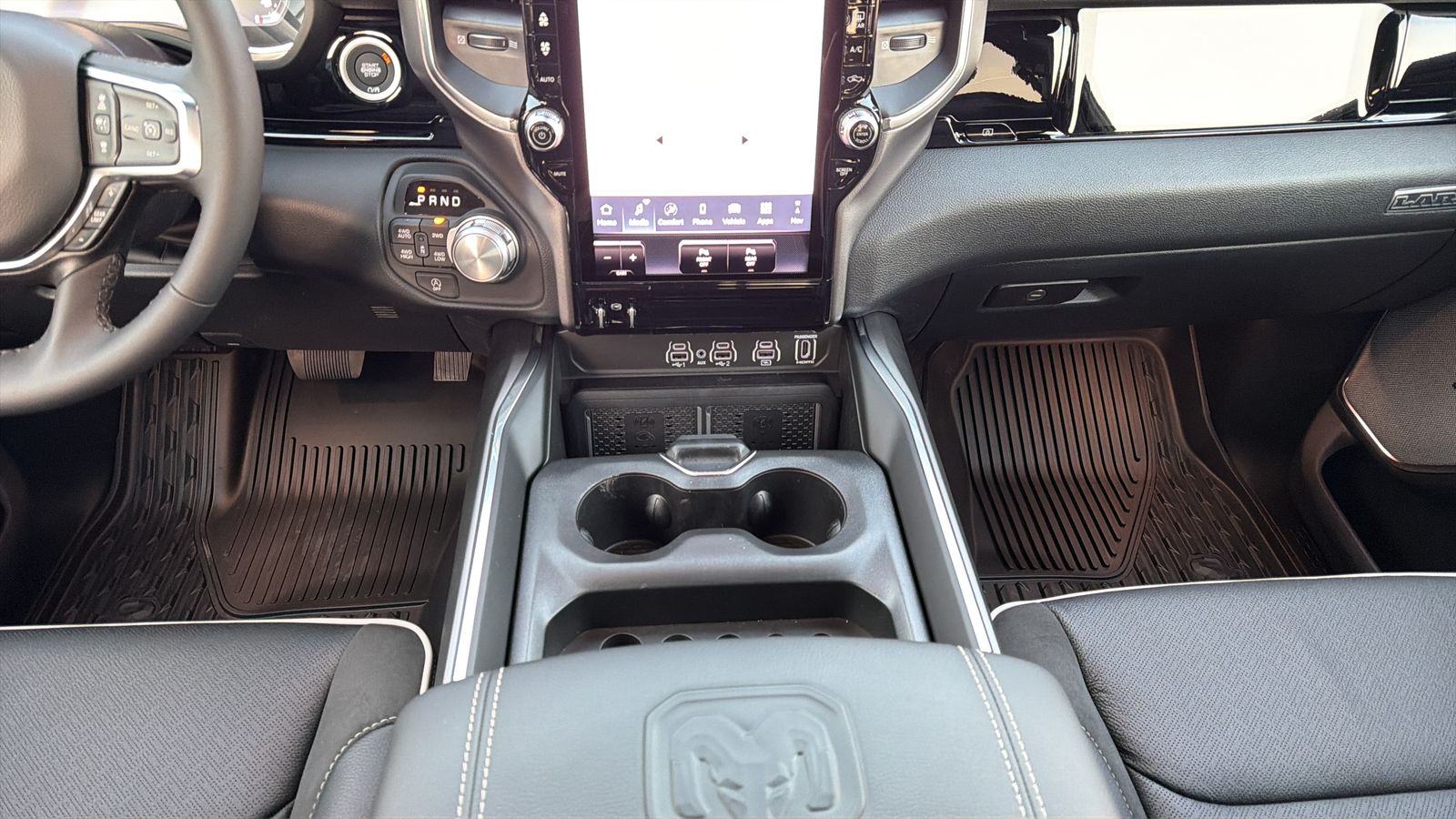 2026 RAM 1500 Laramie - Photo 14