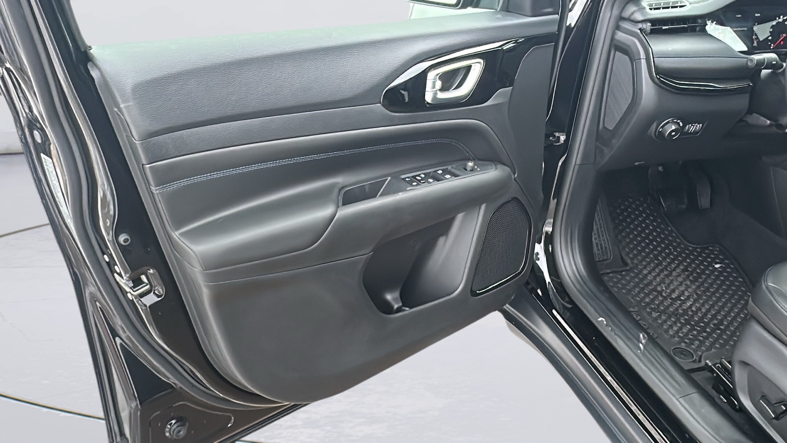 2026 Jeep Compass Latitude Altitude - Photo 16