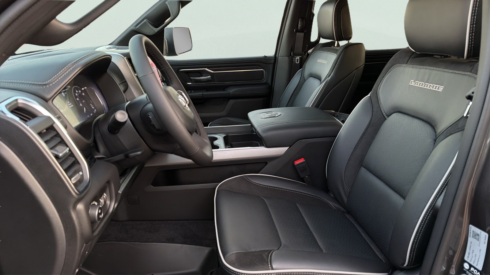 2026 RAM 1500 Laramie - Photo 11