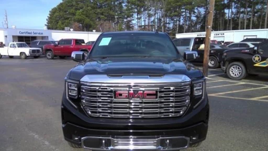 Used 2025 GMC Sierra 1500 4WD Crew Cab Short Box Denali Truck Crew Cab