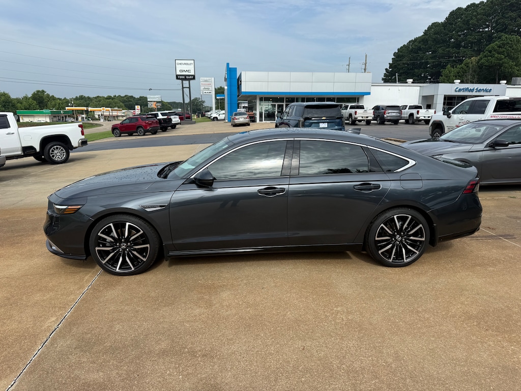 Used 2025 Honda Accord Hybrid Touring