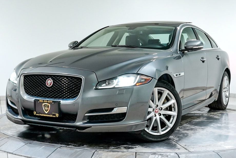 2016 Jaguar XJ