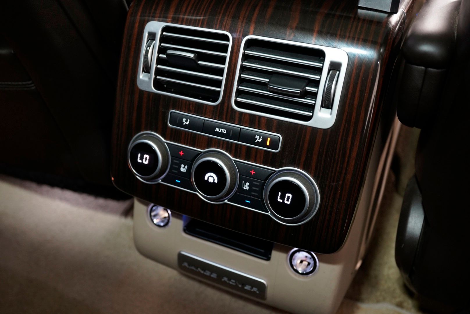 2016 Land Rover Range Rover Supercharged - Photo 46