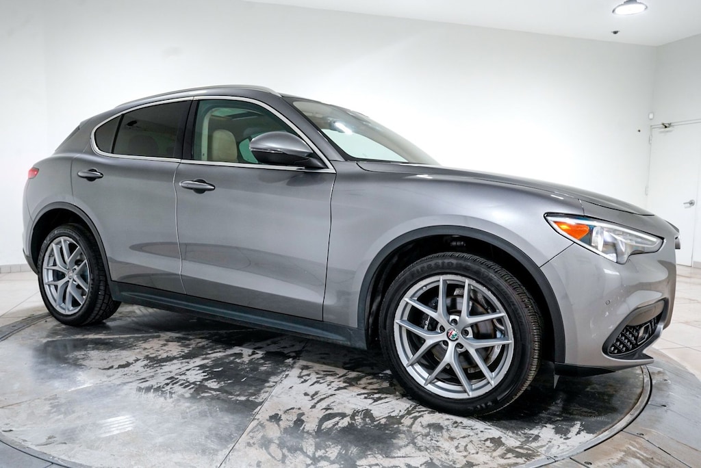Used 2018 Alfa Romeo Stelvio Ti SUV