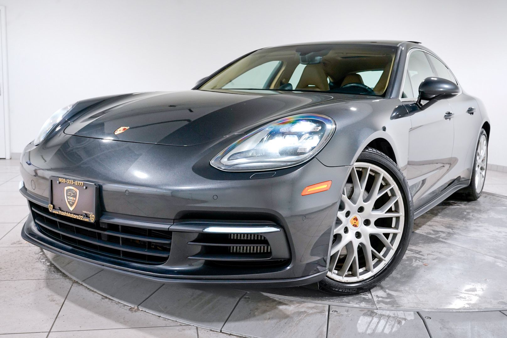 2018 Porsche Panamera