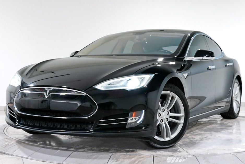  Tesla Model S