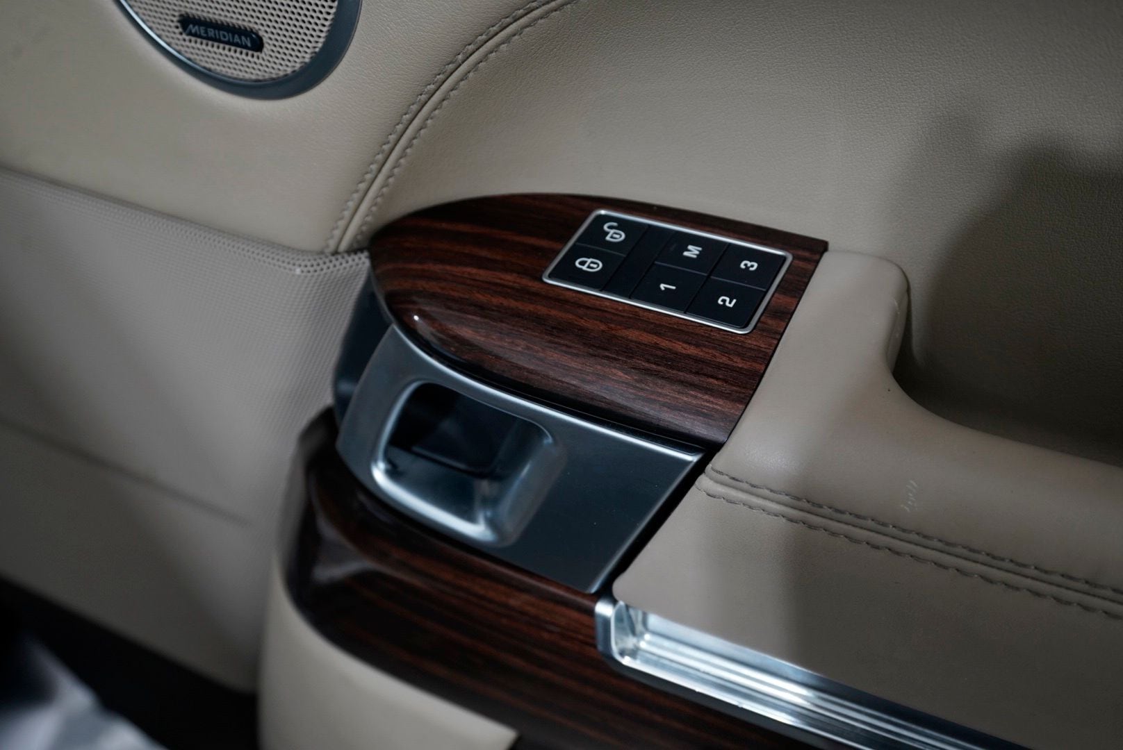 2016 Land Rover Range Rover Supercharged - Photo 50