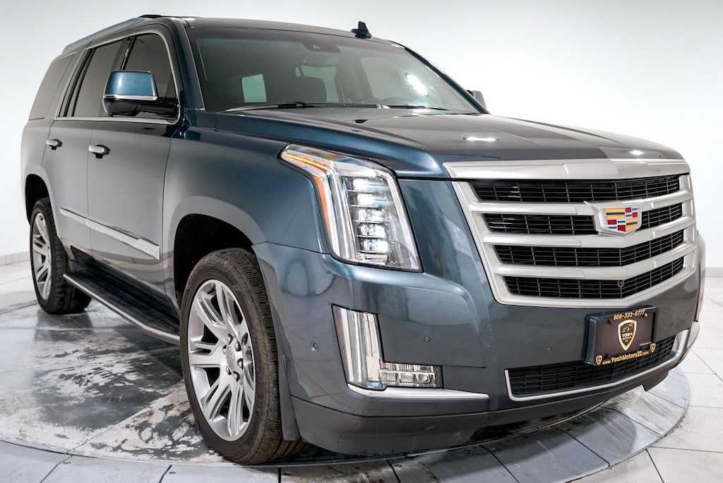 Used 2019 Cadillac Escalade Luxury SUV