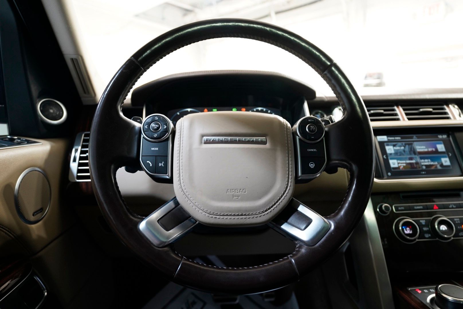 2016 Land Rover Range Rover Supercharged - Photo 61