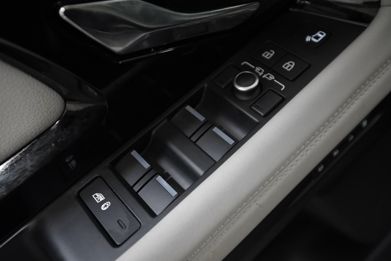 2022 Land Rover Range Rover Evoque S - Photo 43