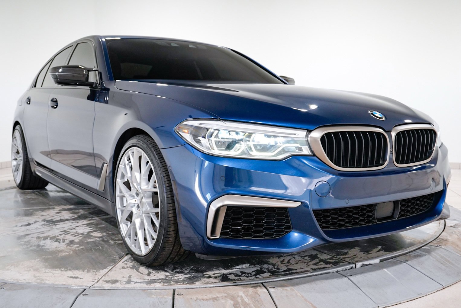 Used 2019 BMW 5 Series M550i xDrive Sedan
