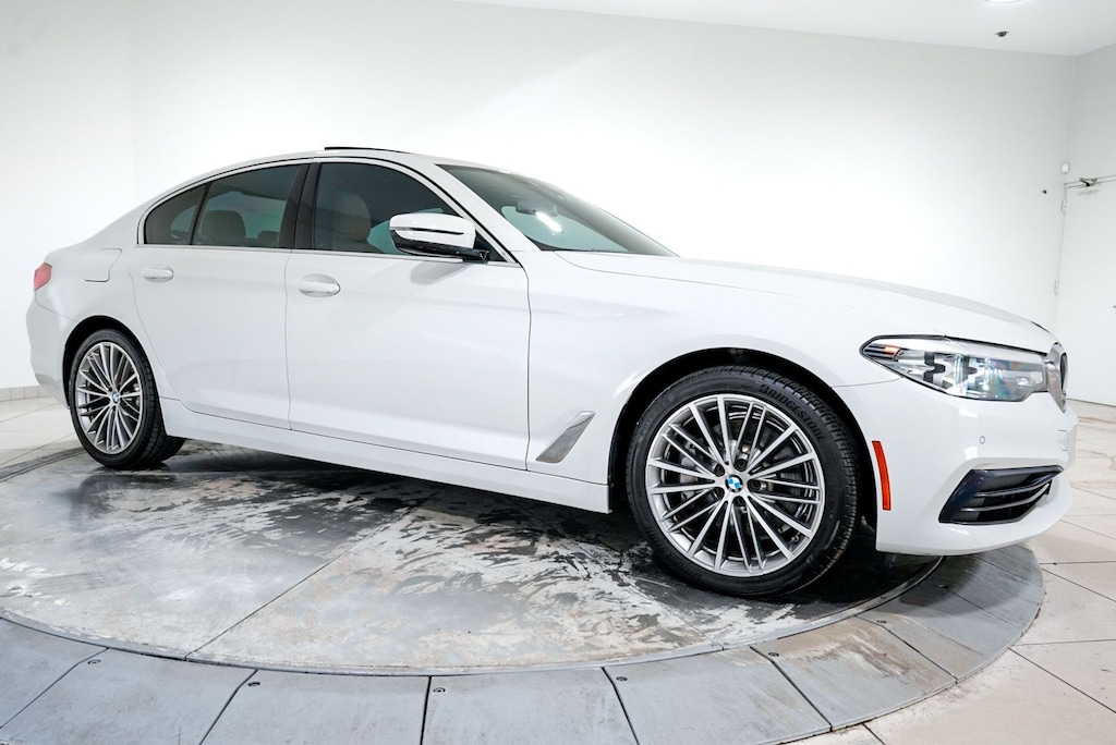 Used 2020 BMW 5 Series 530i xDrive Sedan