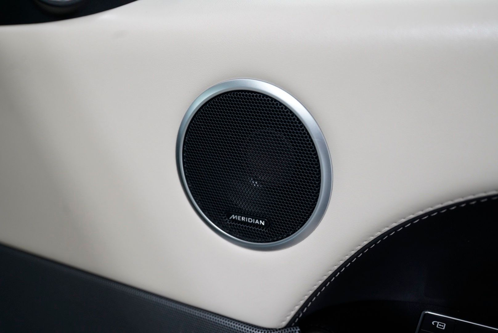 Photo 51