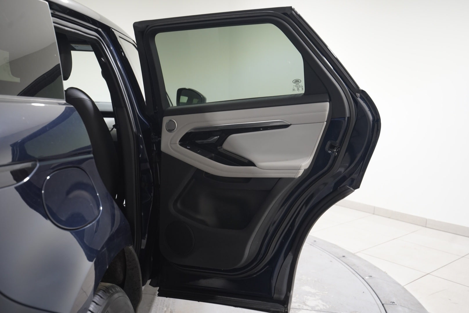 2022 Land Rover Range Rover Evoque S - Photo 28