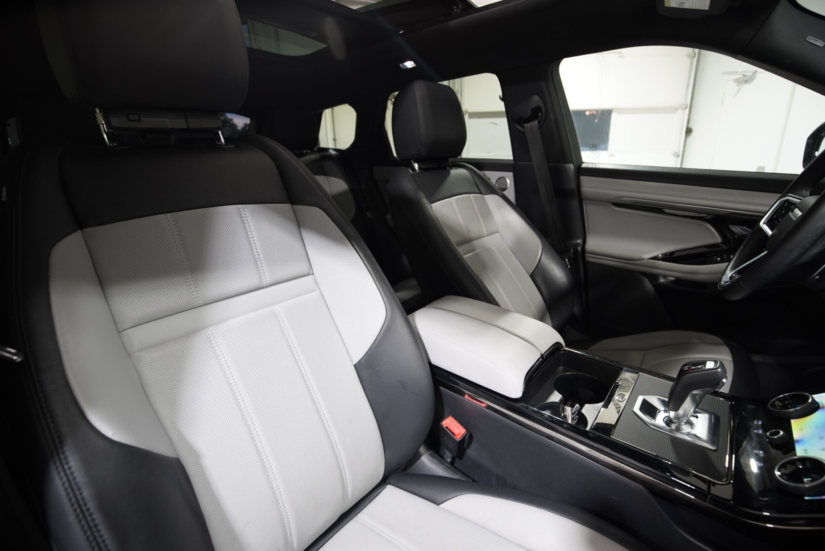 2022 Land Rover Range Rover Evoque S - Photo 30