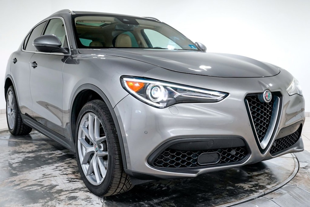 Used 2018 Alfa Romeo Stelvio Ti SUV