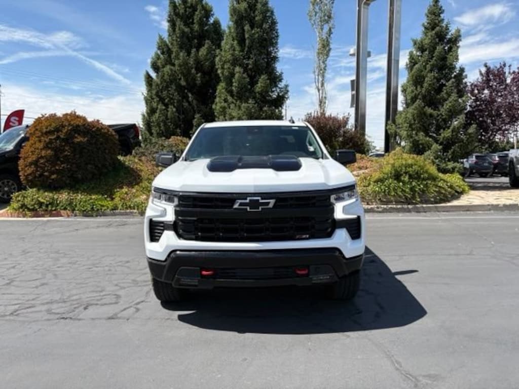Used 2025 Chevrolet Silverado 1500 LT Trail Boss Truck Crew Cab