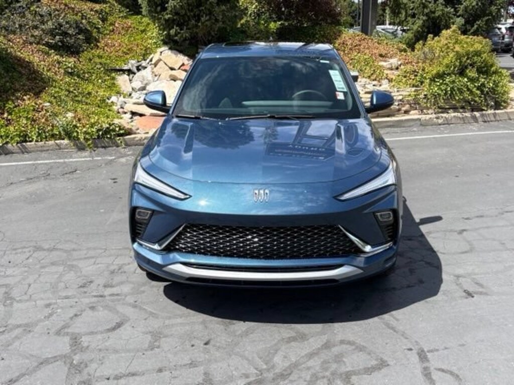New 2026 Buick Envista Avenir SUV