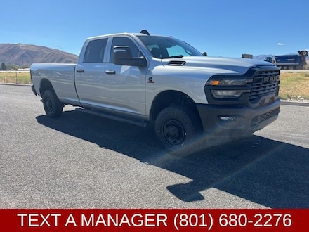 2026 Ram 2500 TRADESMAN CREW CAB 4X4 8' BOX Pickup