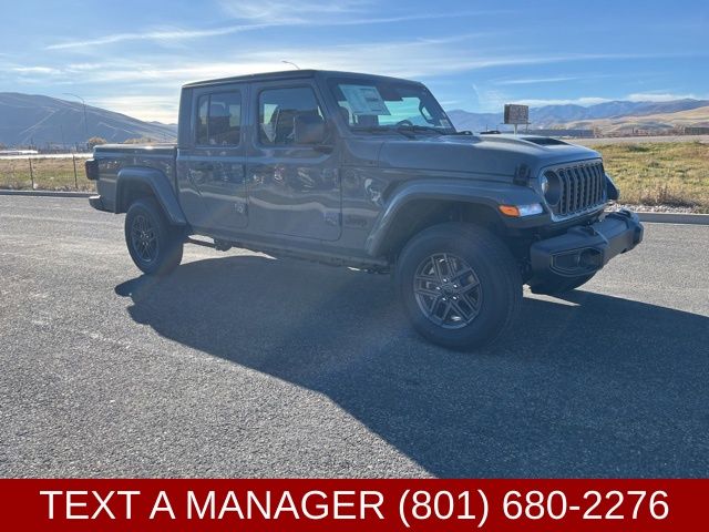 2026 Jeep Gladiator Pickup 