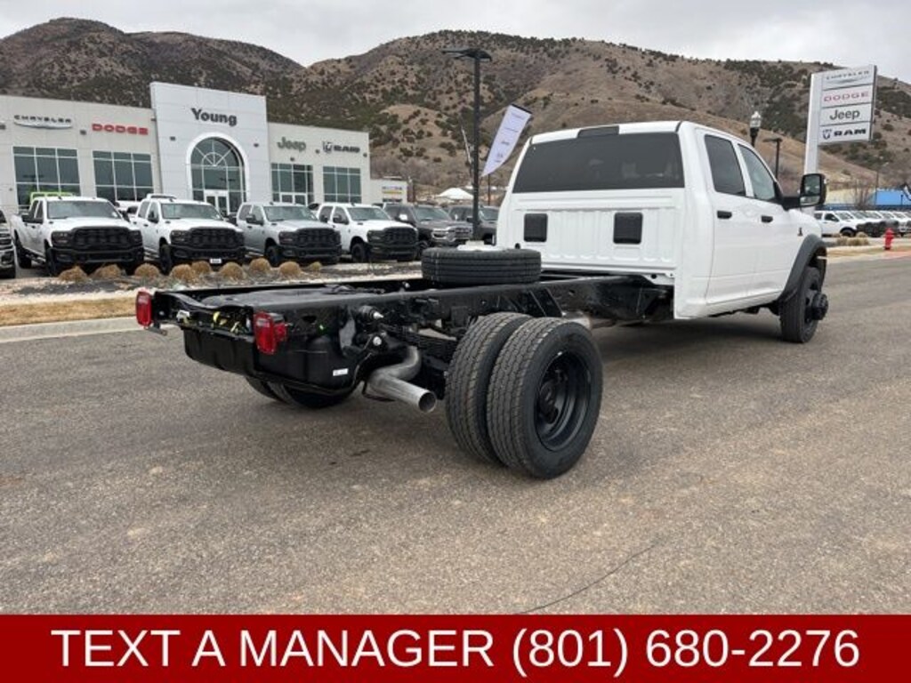 New 2026 Ram 5500 Chassis Cab TRADESMAN CREW 4X4 84' CA Pickup