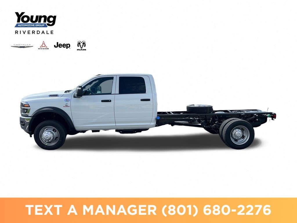New 2026 Ram 5500 Chassis Cab TRADESMAN CREW 4X4 84' CA Pickup