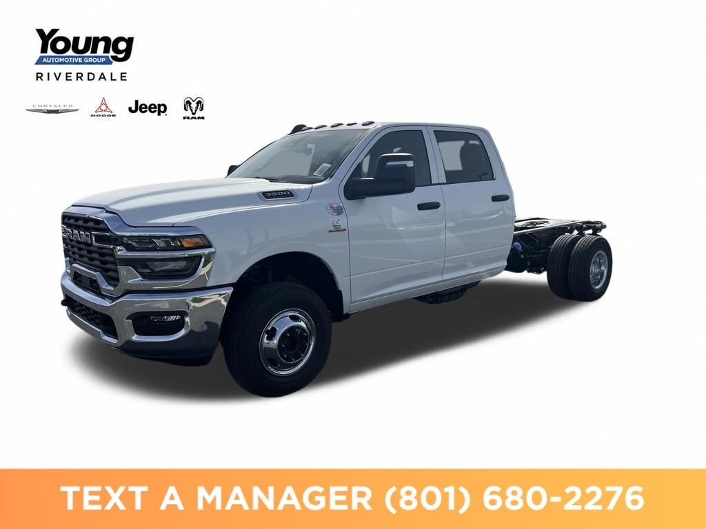 New 2026 Ram 3500 Chassis Cab TRADESMAN CREW 4X4 60' CA Pickup