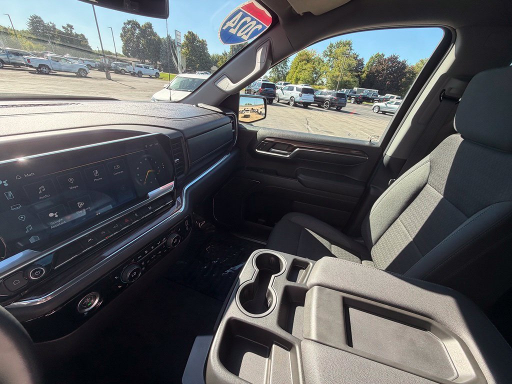 2024 Chevrolet Silverado 1500 LT - Photo 12