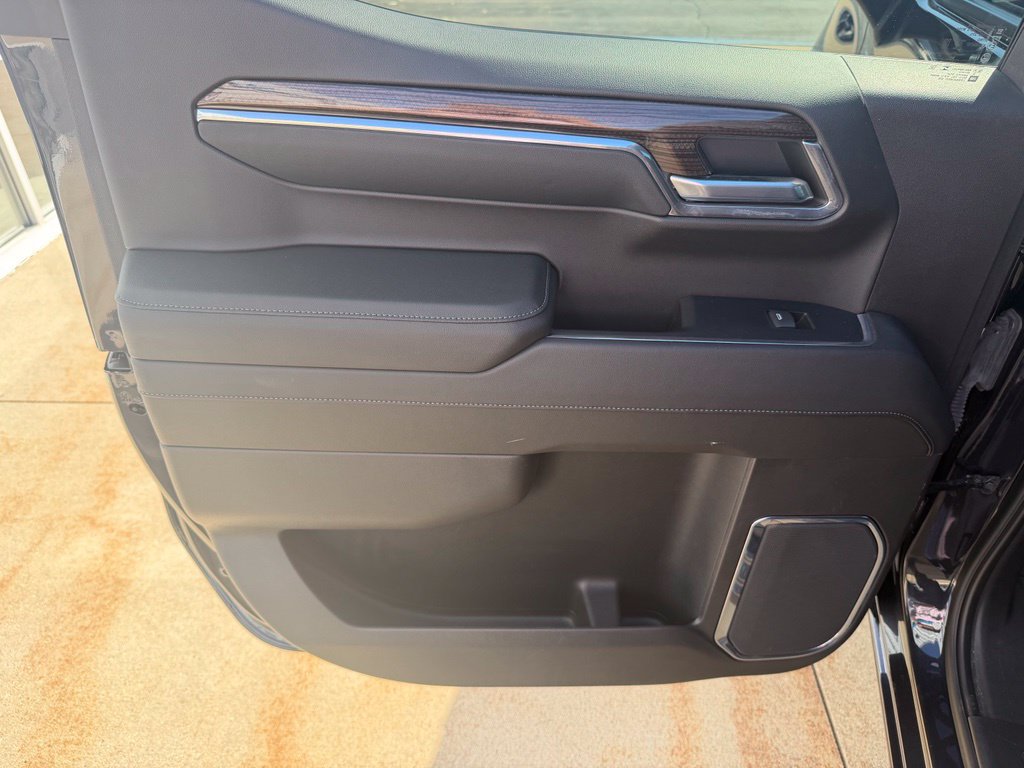 2024 Chevrolet Silverado 1500 LT - Photo 9