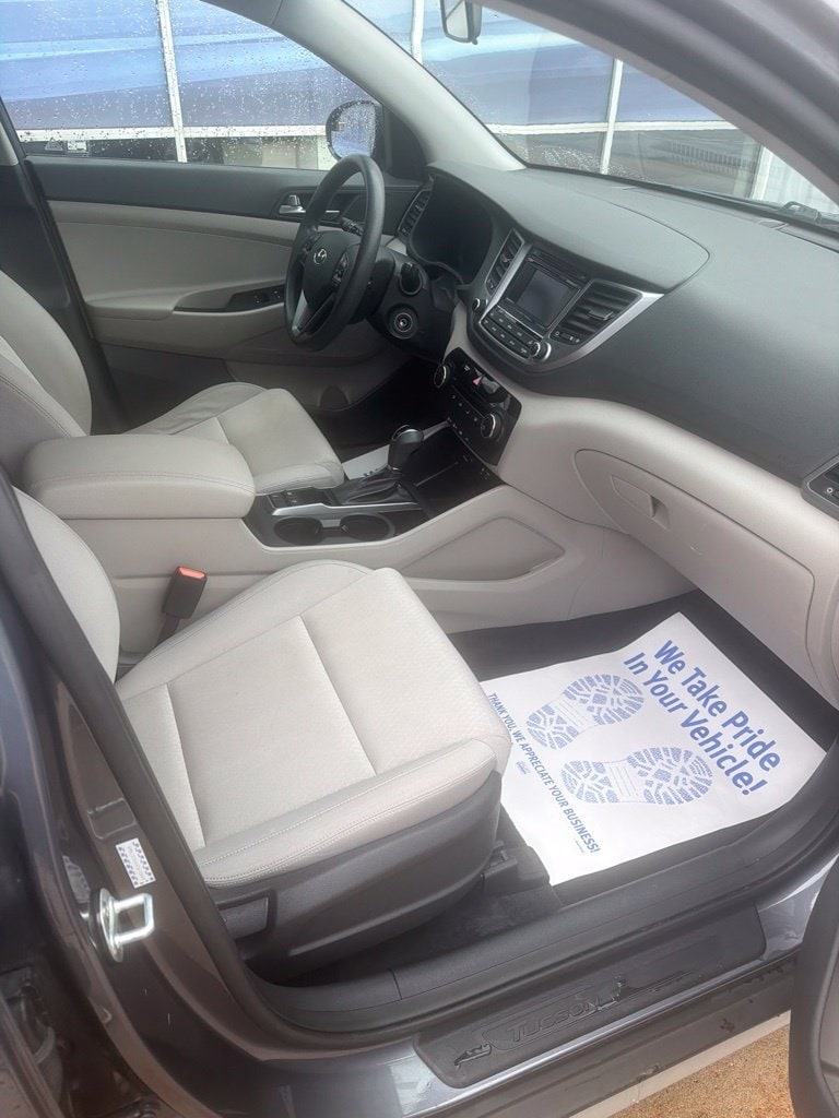 2017 Hyundai Tucson SE - Photo 14