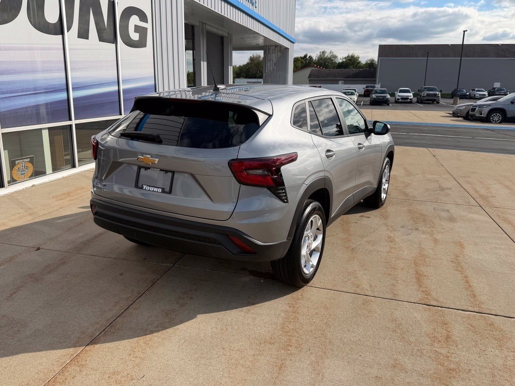 New 2026 Chevrolet Trax LS SUV