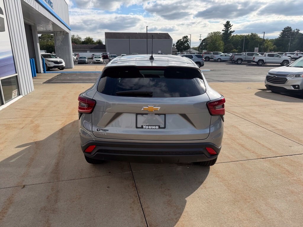 New 2026 Chevrolet Trax LS SUV