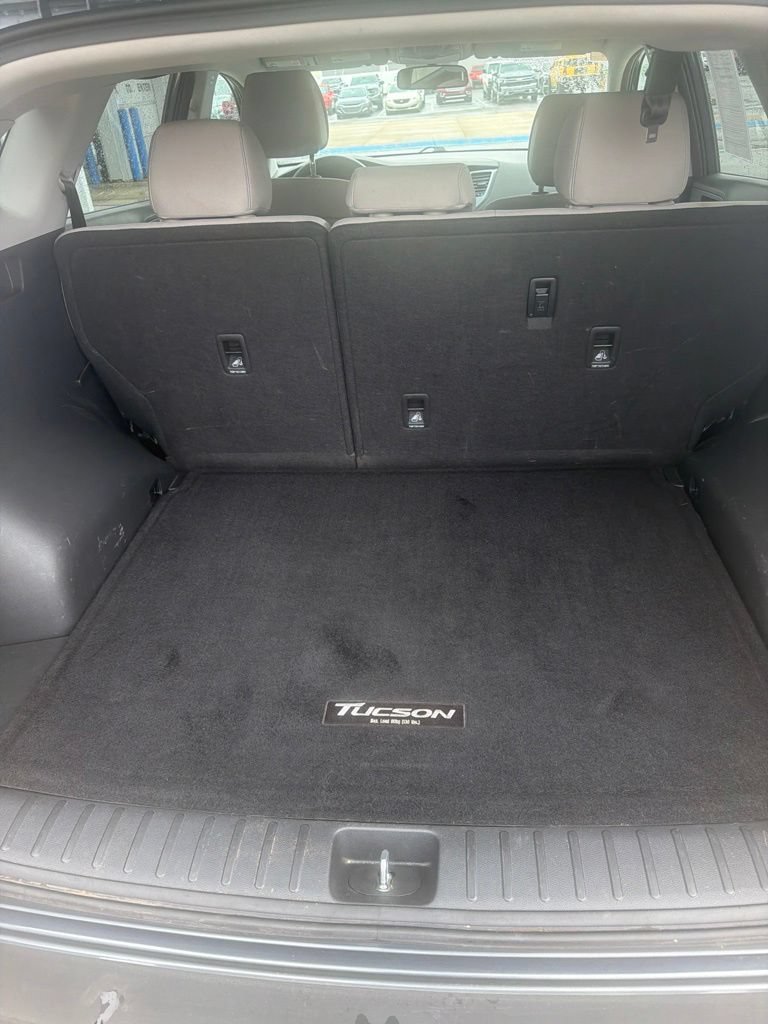 2017 Hyundai Tucson SE - Photo 11