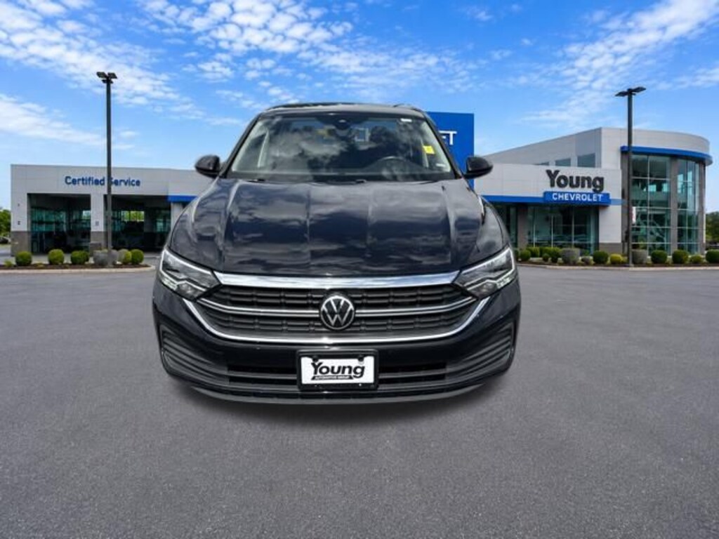 Used 2024 Volkswagen Jetta 1.5T SE Sedan