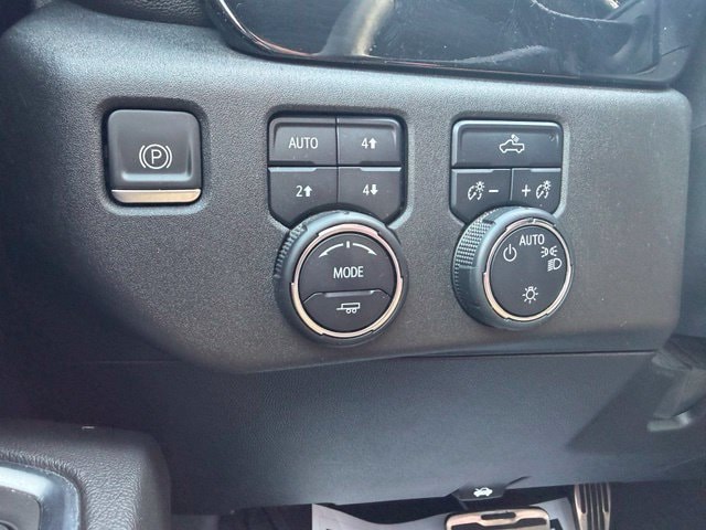 2022 Chevrolet Silverado 1500 LT - Photo 27