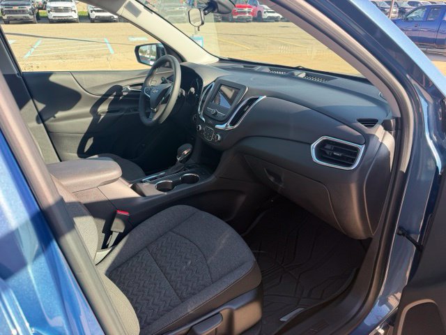 2024 Chevrolet Equinox LT - Photo 11
