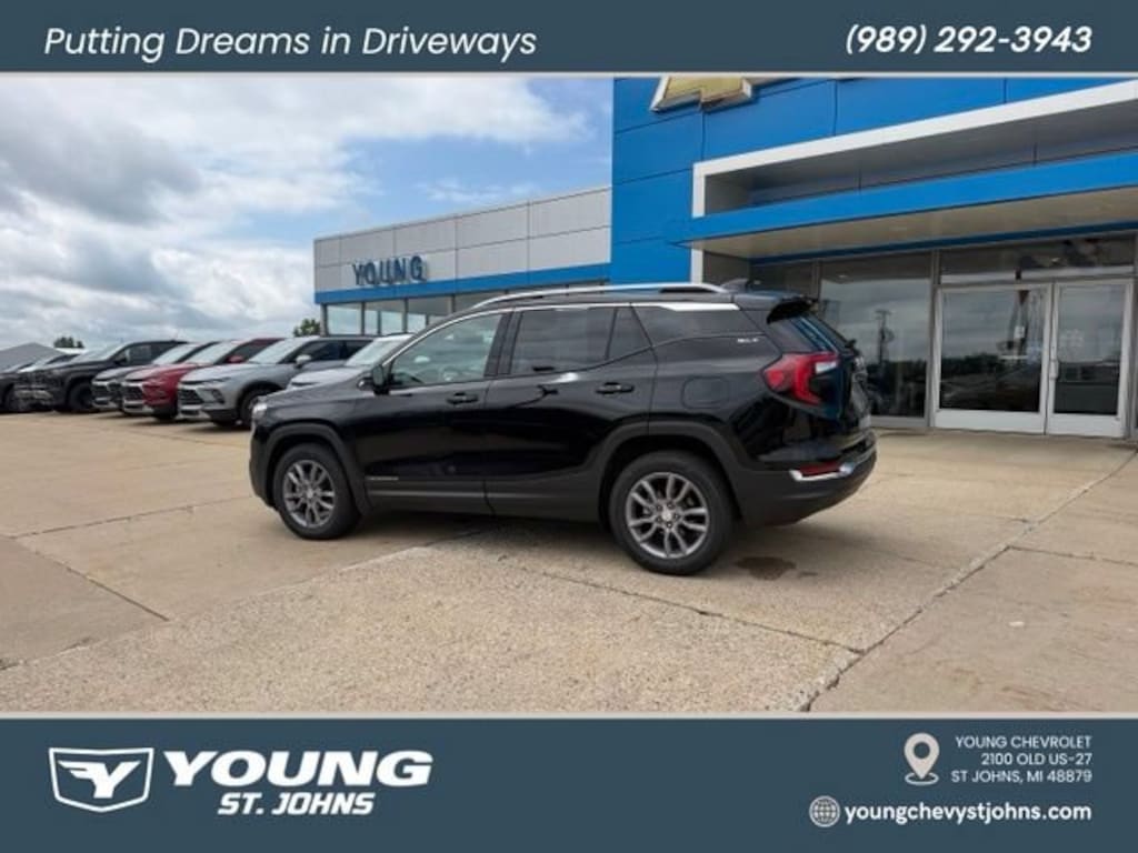 Used 2024 GMC Terrain SLT SUV