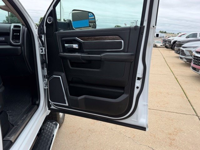 2021 RAM Ram 2500 Pickup Laramie - Photo 45