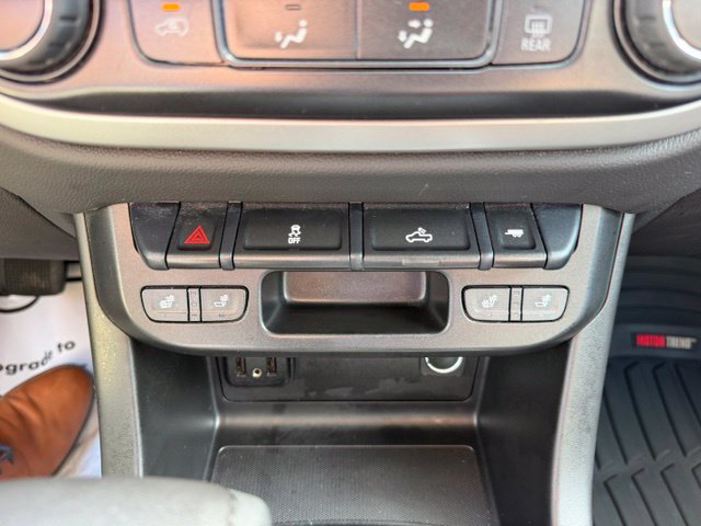 2021 Chevrolet Colorado LT - Photo 20