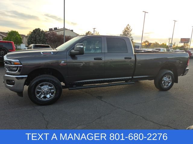 New 2026 Ram 3500 TRADESMAN CREW CAB 4X4 8' BOX Pickup