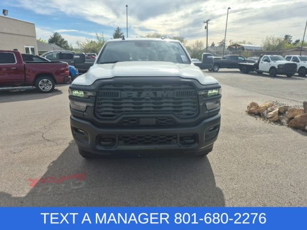 New 2026 Ram 2500 TRADESMAN CREW CAB 4X4 6'4 BOX Pickup