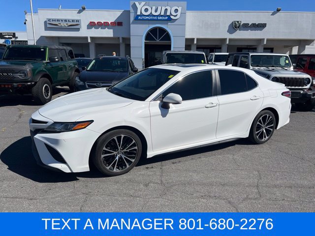 2019 Toyota Camry SE