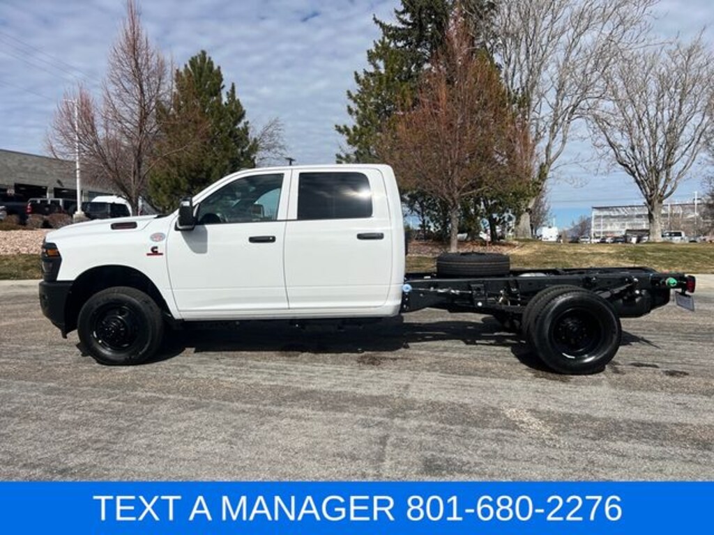 New 2026 Ram 3500 Chassis Cab Tradesman/Big Horn Pickup