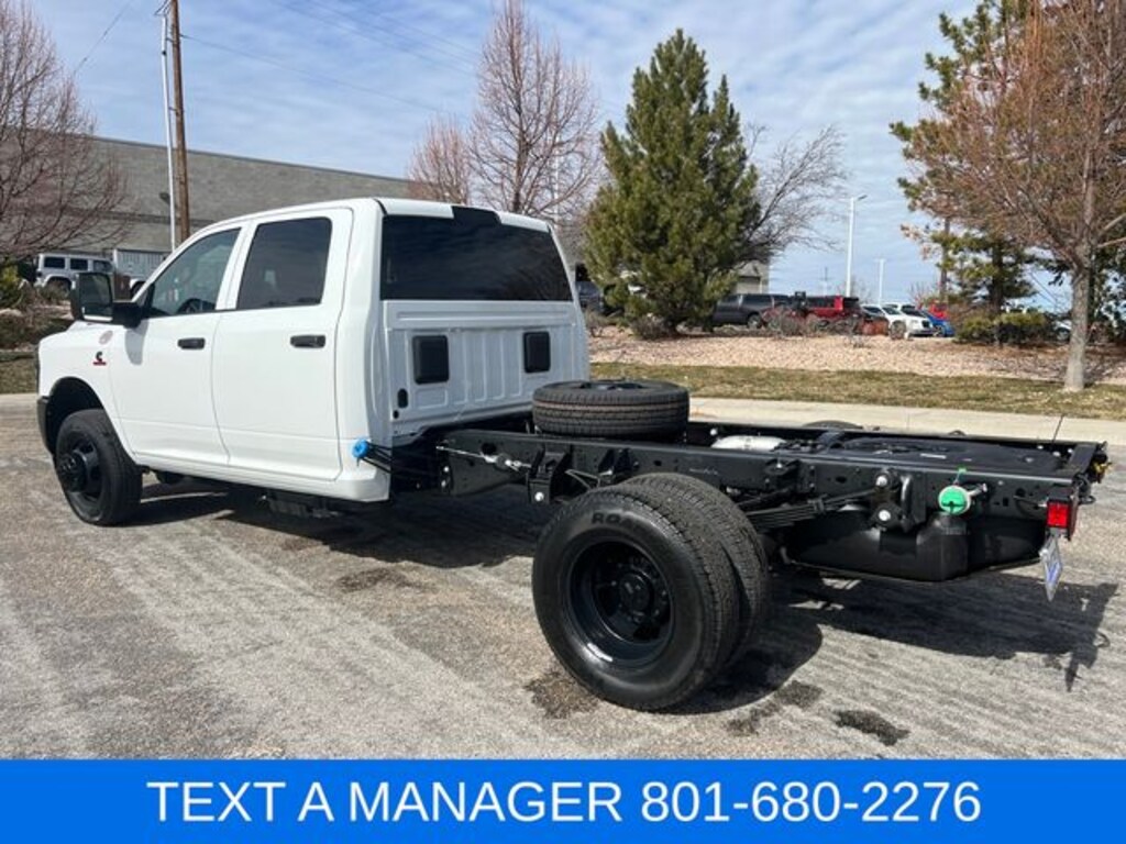 New 2026 Ram 3500 Chassis Cab Tradesman/Big Horn Pickup