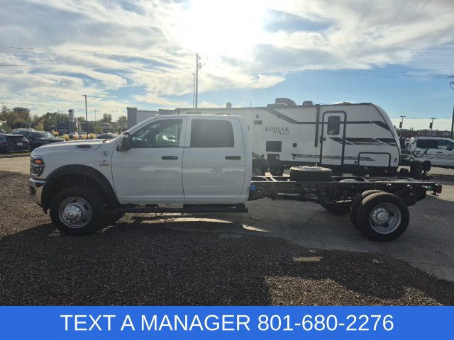 New 2027 Ram 5500 Chassis Cab TRADESMAN CREW 4X4 84' CA Pickup