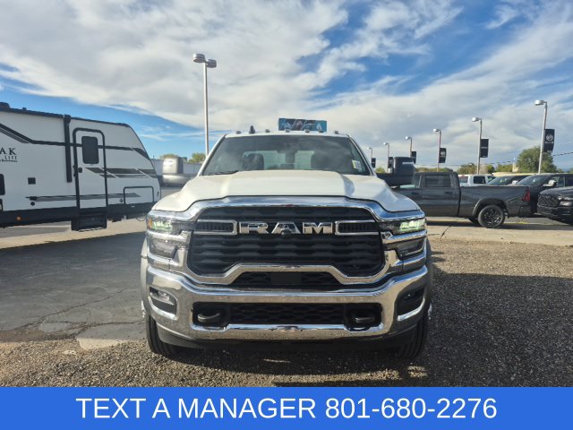 New 2027 Ram 5500 Chassis Cab TRADESMAN CREW 4X4 84' CA Pickup