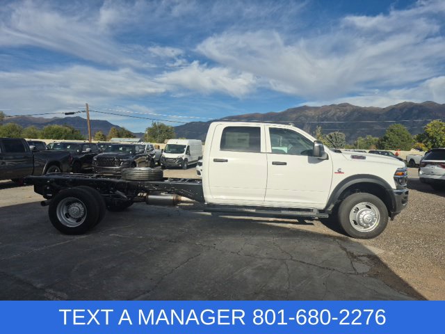 New 2027 Ram 5500 Chassis Cab TRADESMAN CREW 4X4 84' CA Pickup