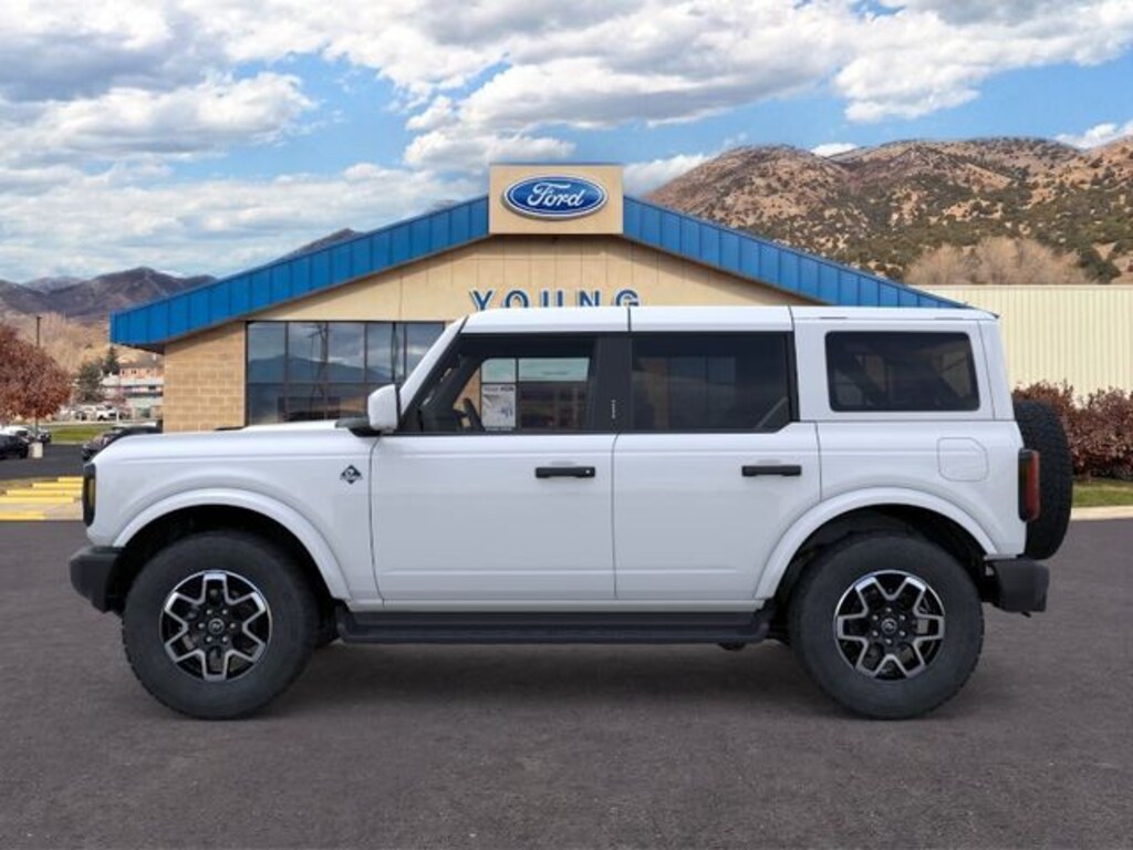 New 2026 Ford Bronco Outer Banks SUV