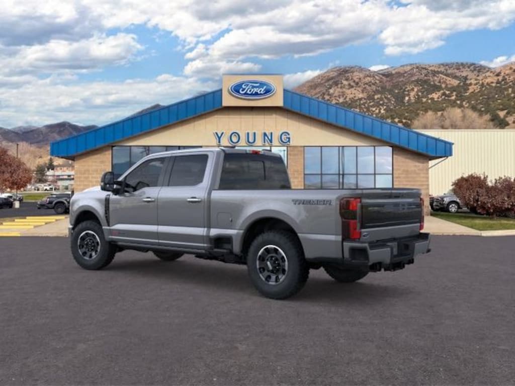 New 2026 Ford F-350 Platinum Truck Crew Cab