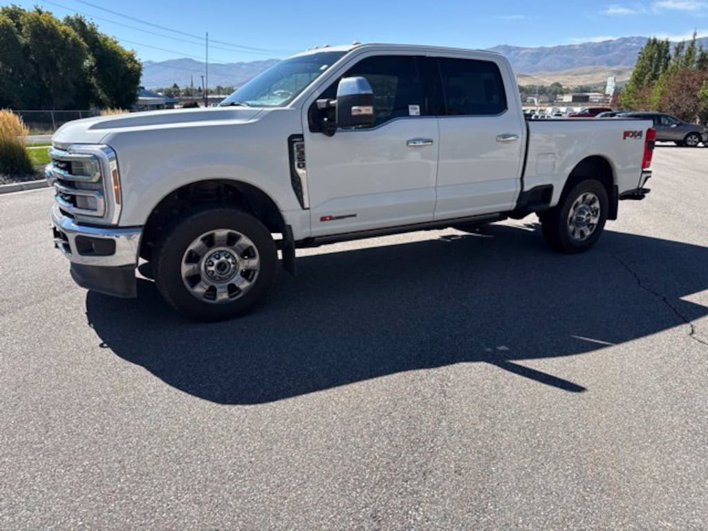 Used 2024 Ford F-350SD Lariat Truck